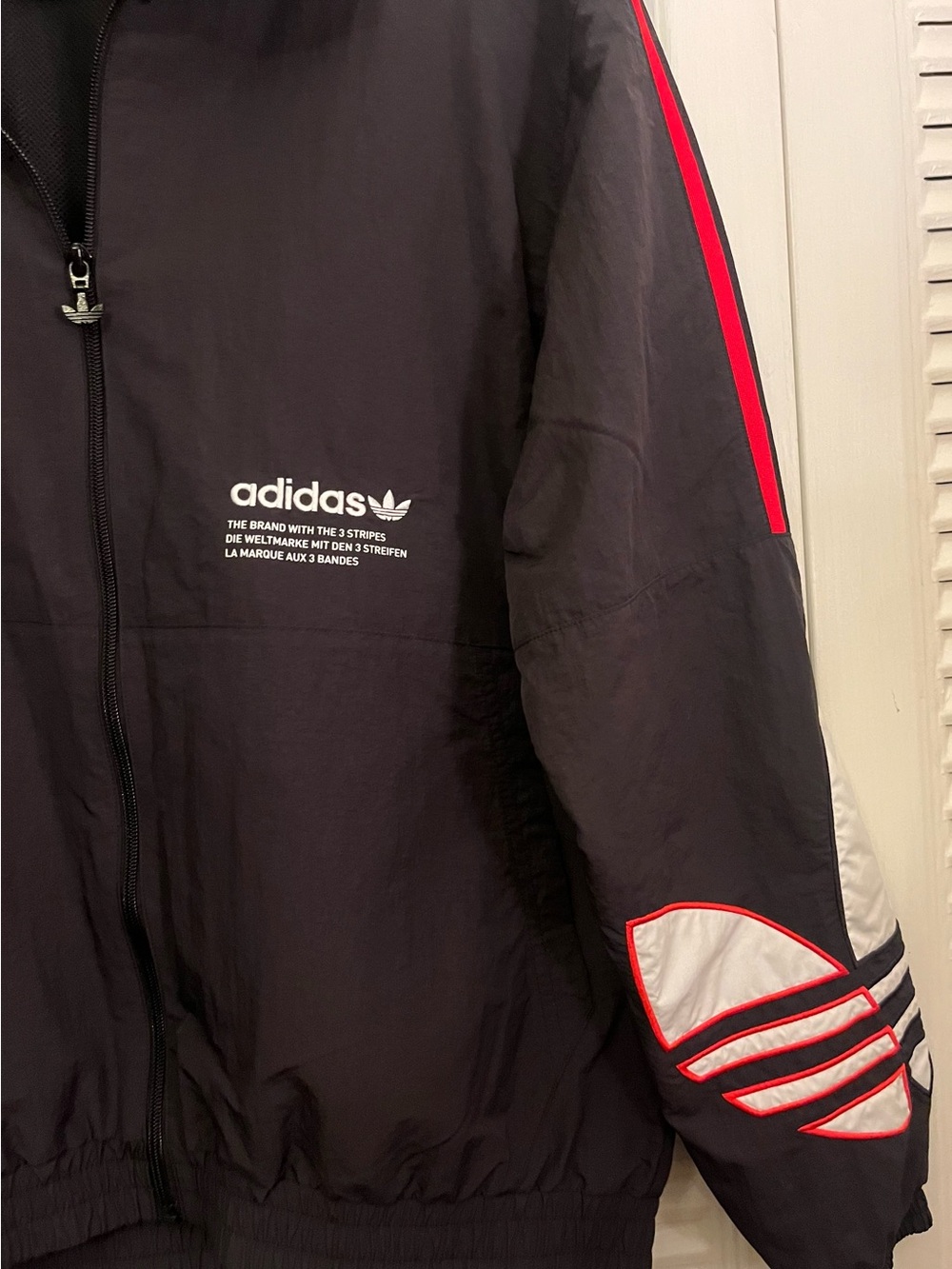 adidas Black Windbreaker full zip Jacket with Blue and Red Accents size medium - Picture 6 of 8